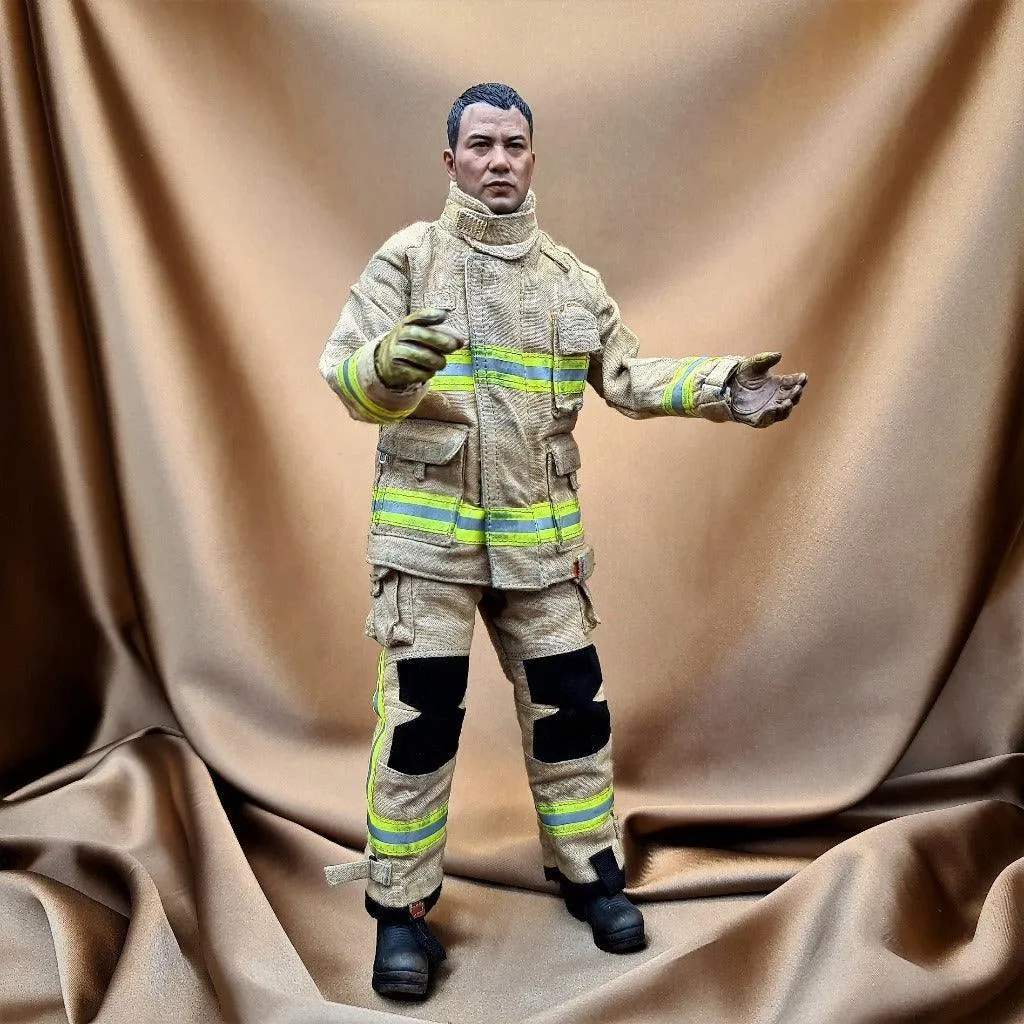 1/6 Principal Fireman: Lee Pui-To