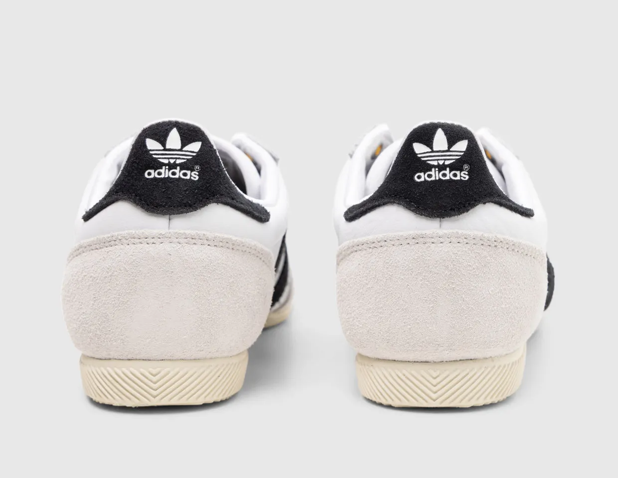 adidas Originals Women's Japan Ftwr White / Core Black - Gold Metallic