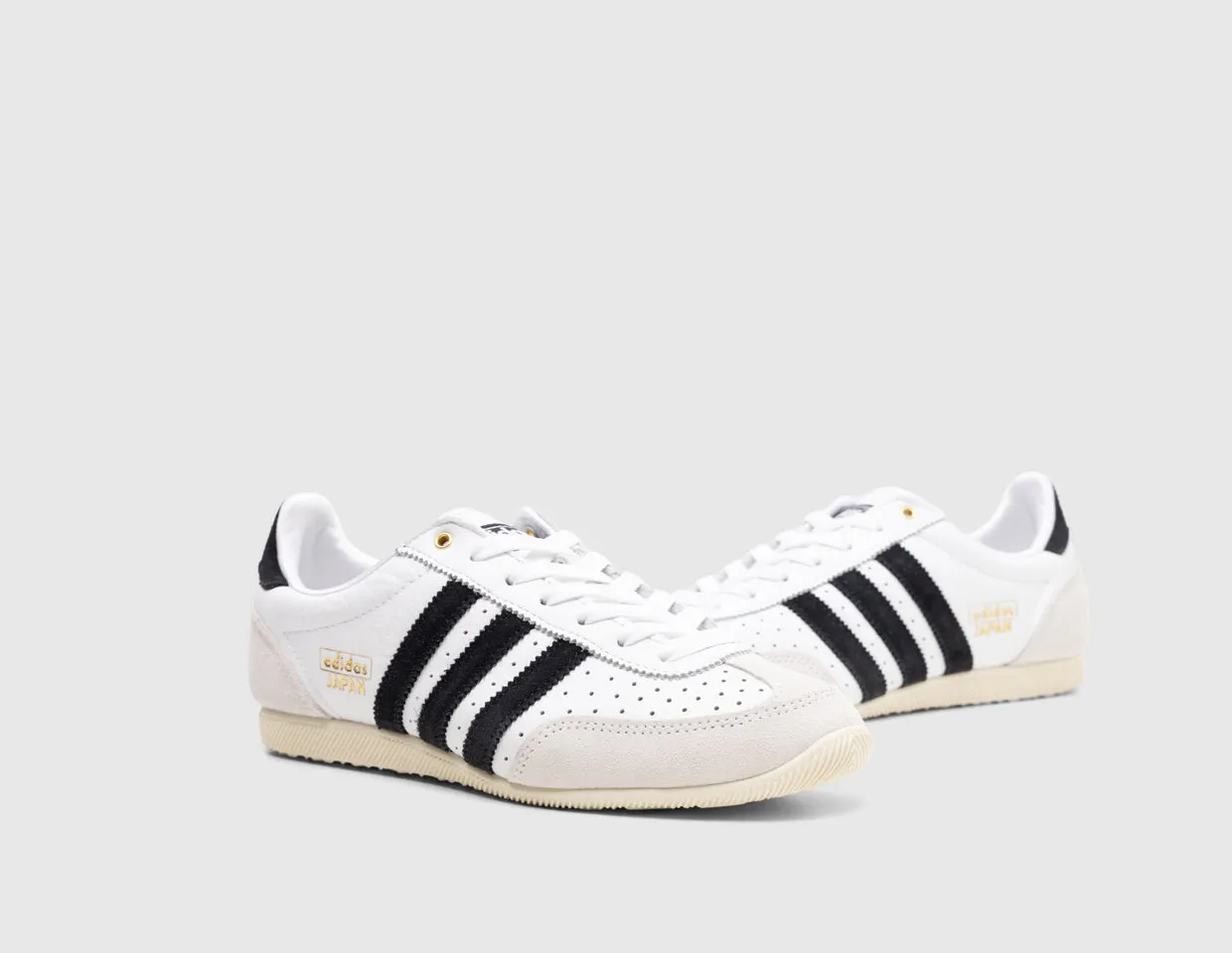 adidas Originals Women's Japan Ftwr White / Core Black - Gold Metallic