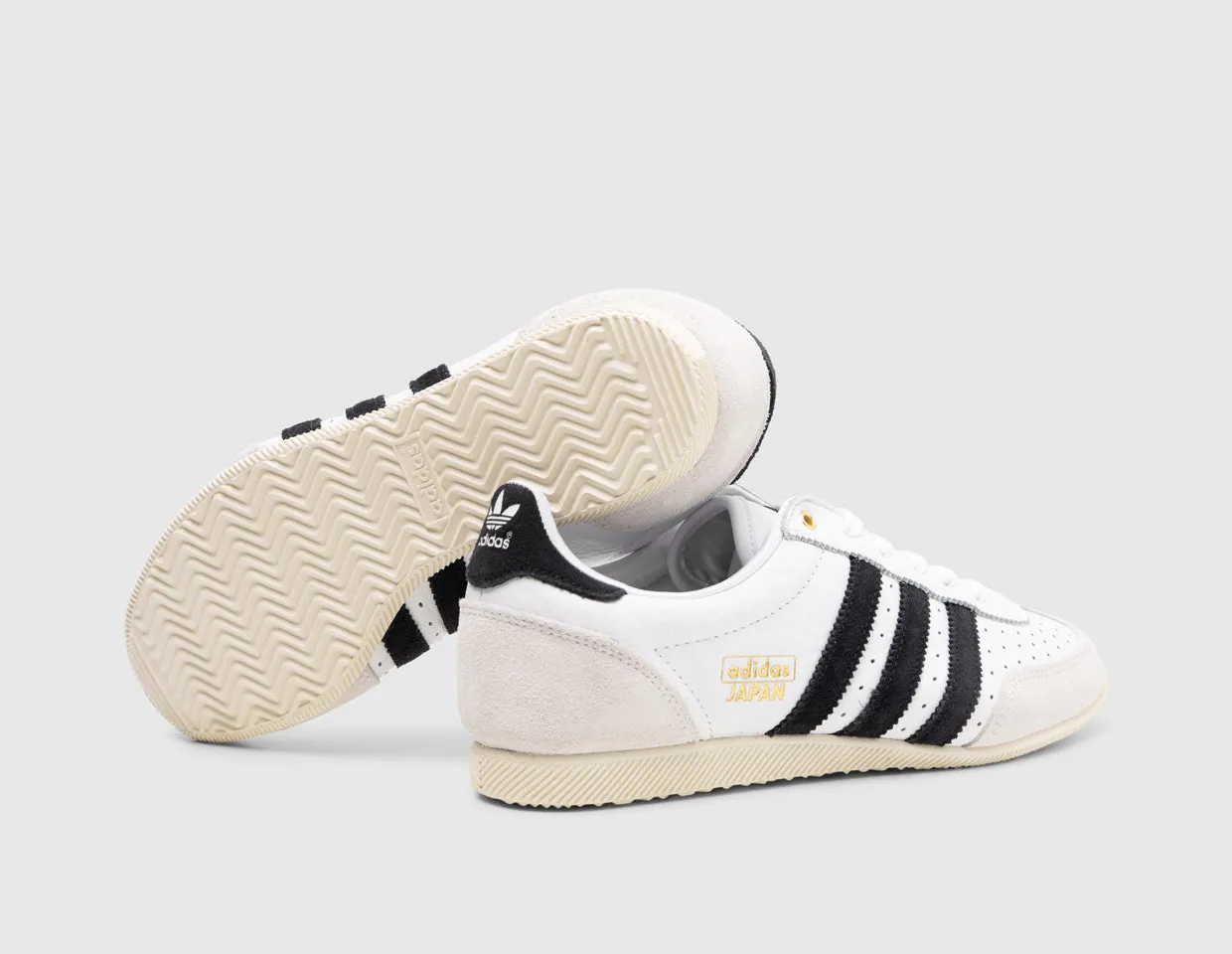 adidas Originals Women's Japan Ftwr White / Core Black - Gold Metallic