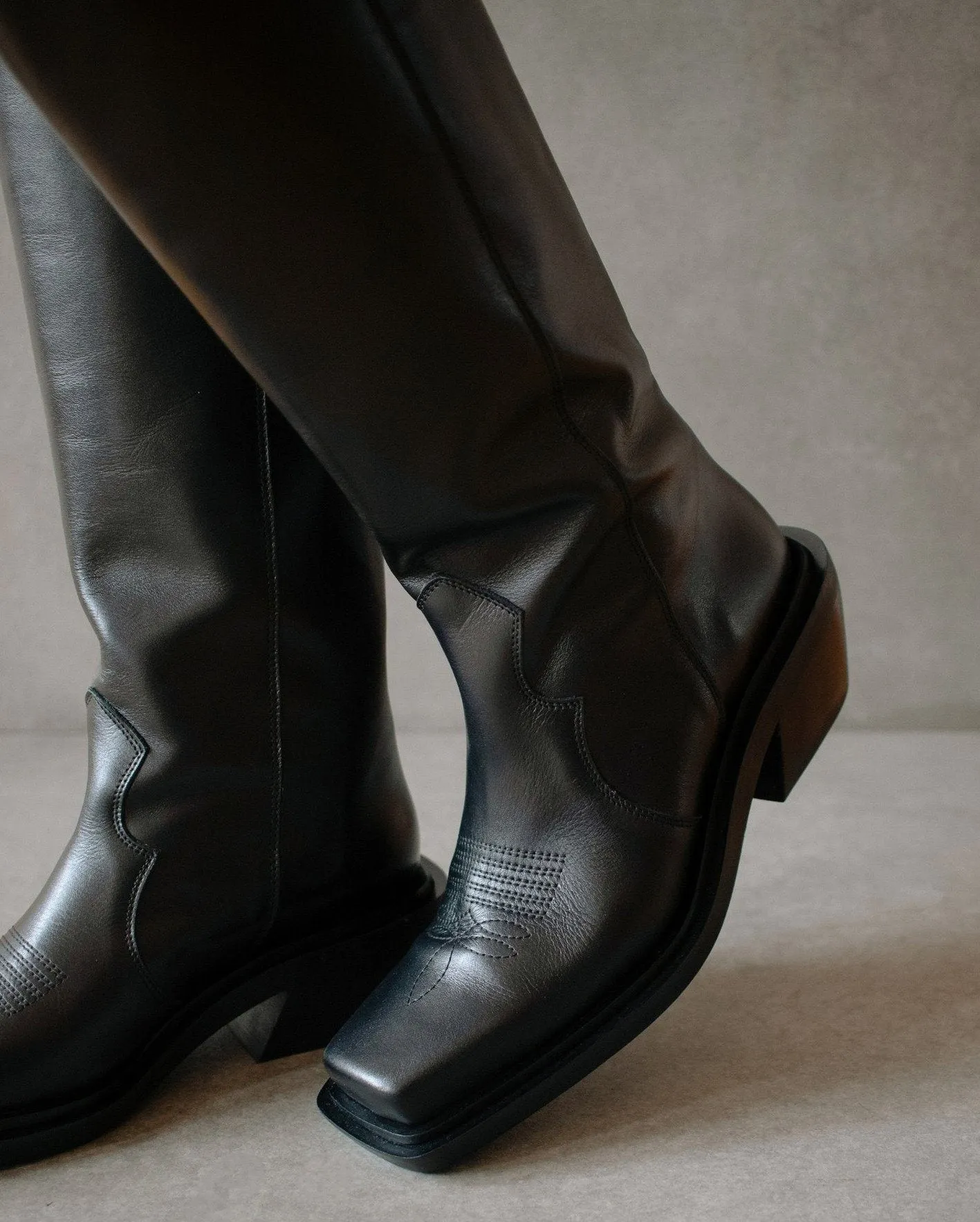 Alohas - Cattle High Boot in Black Leather