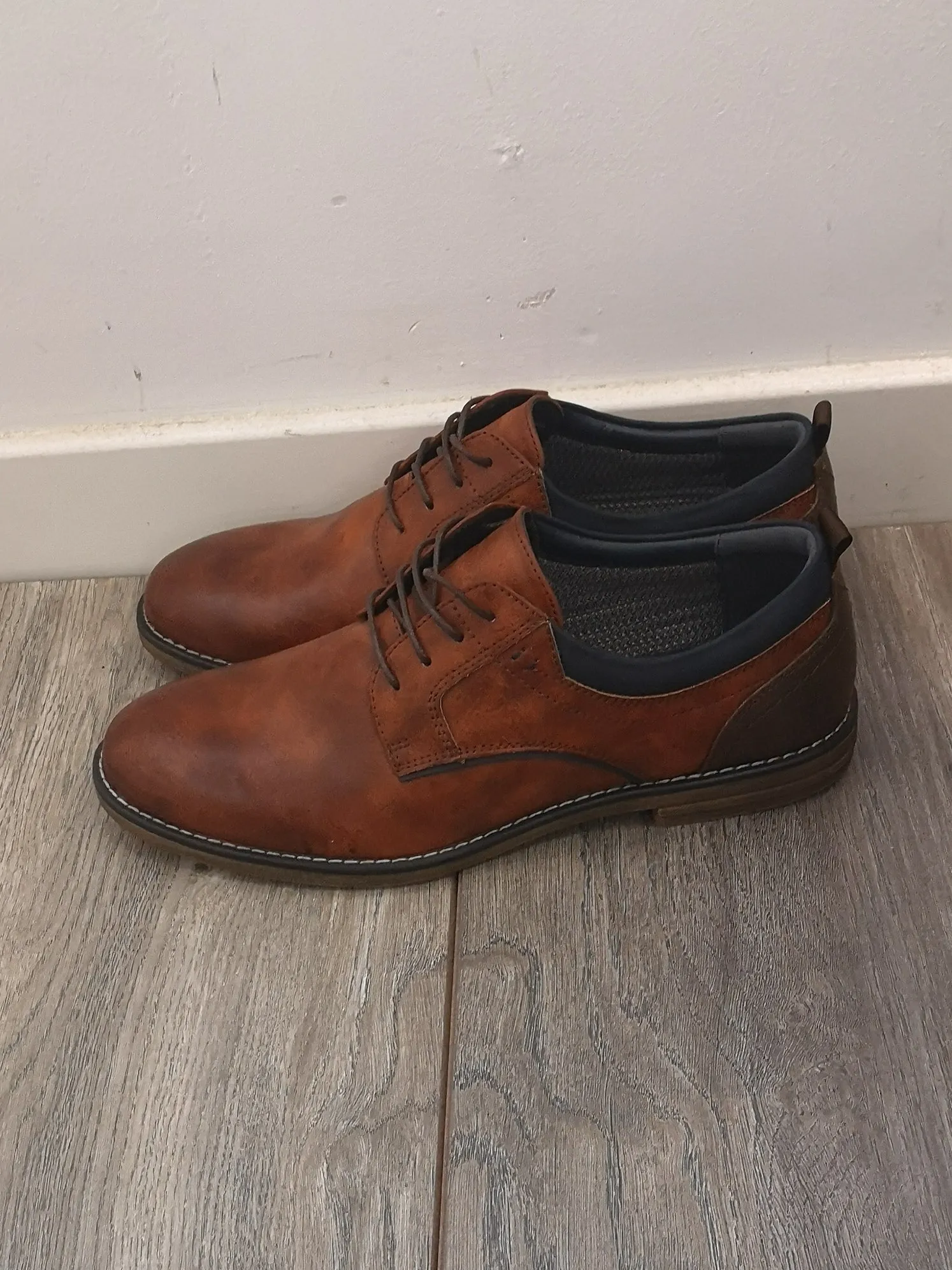 AM Shoe Company Brown Leather Shoes Size 10