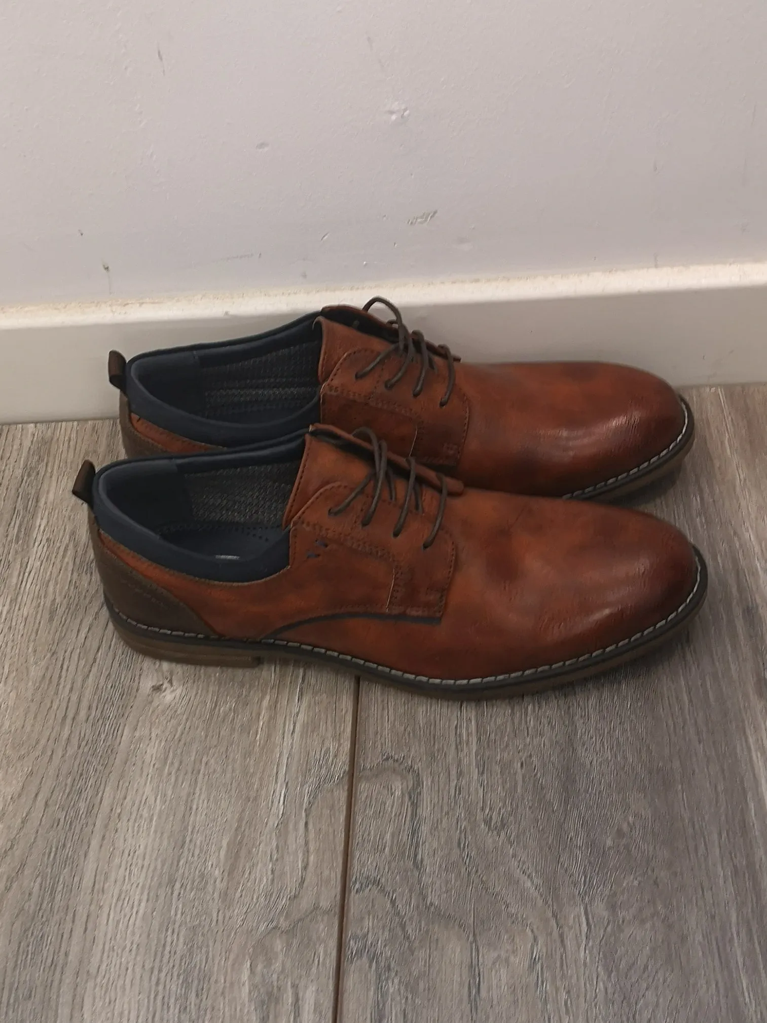 AM Shoe Company Brown Leather Shoes Size 10