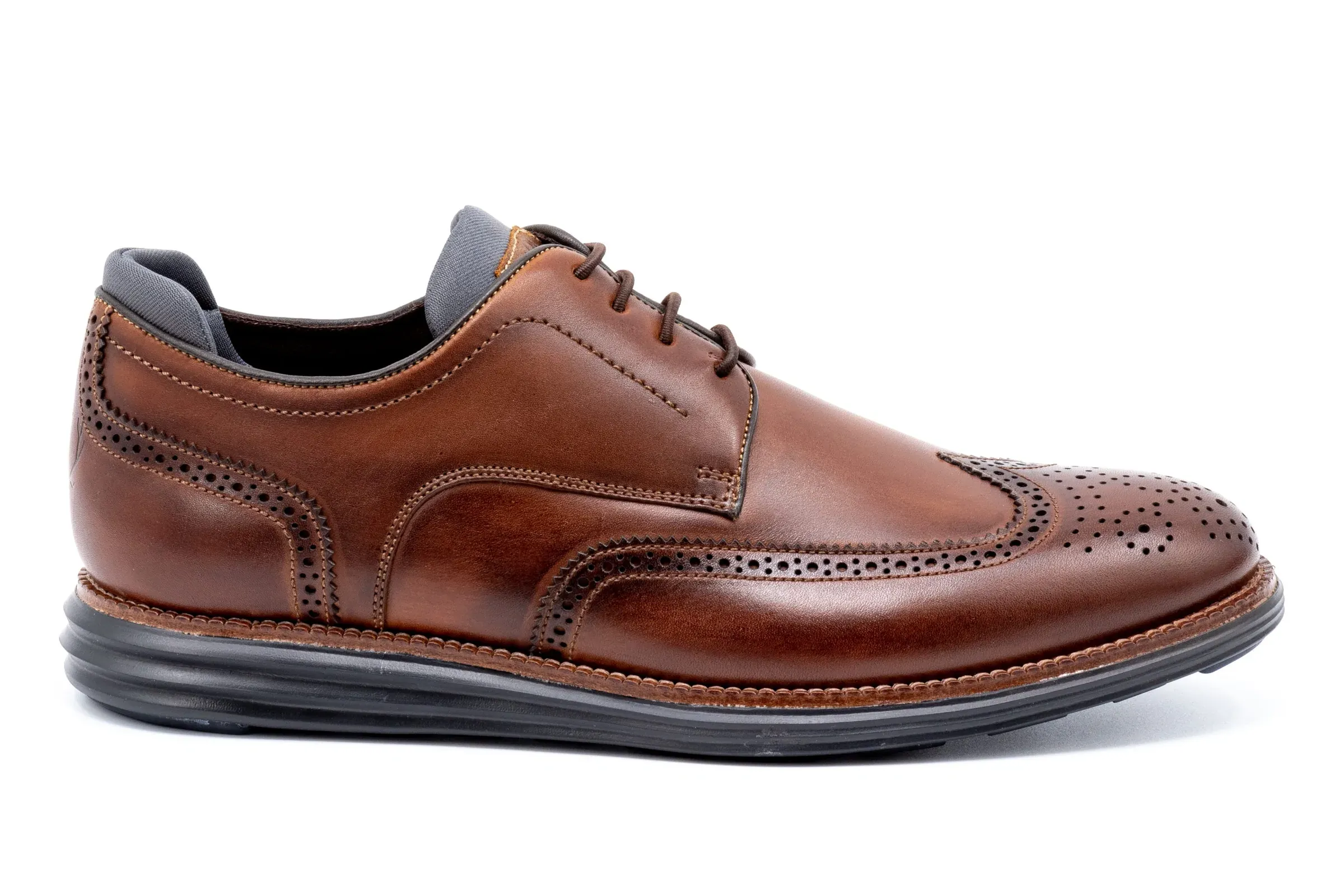 Countryaire Wingtip | Cigar