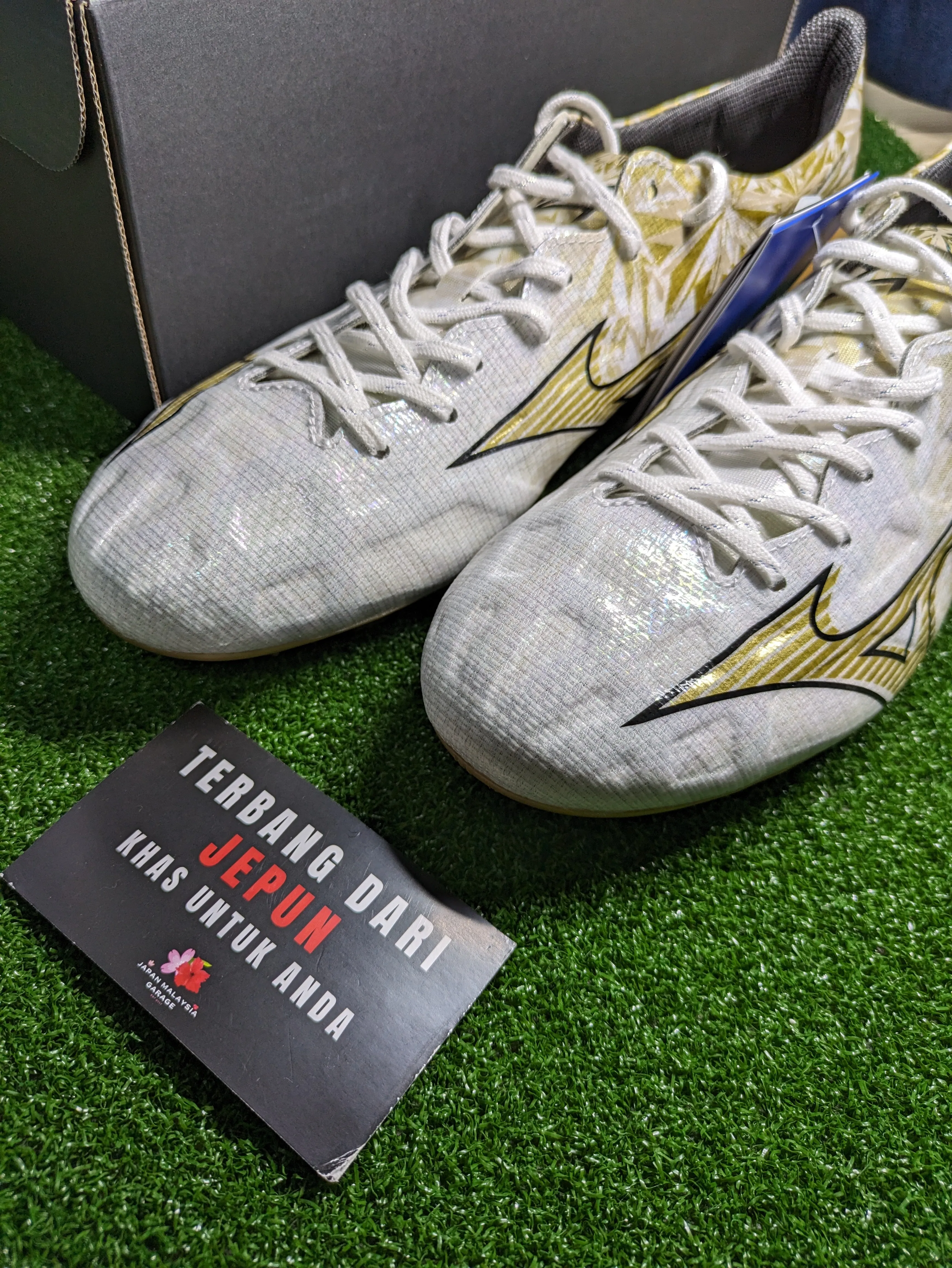 Mizuno Alpha Japan(Prism Gold)