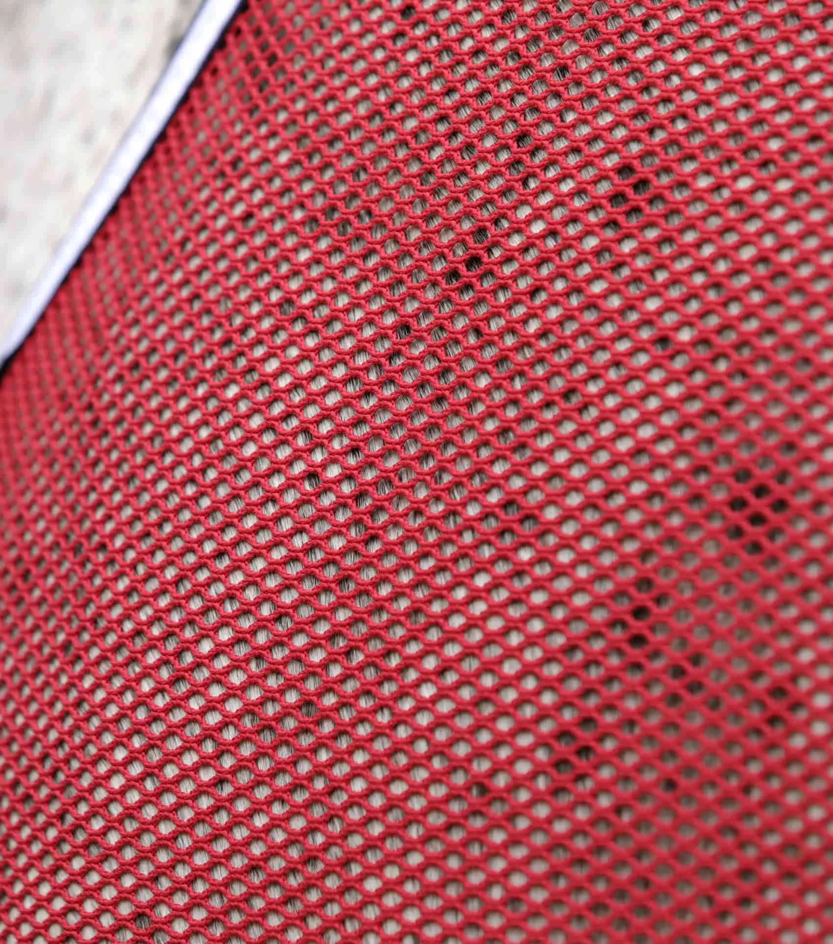 Net-Air Cooler Rug Red