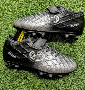 Optimum ignisio moulded junior football boot VELCRO black/silver