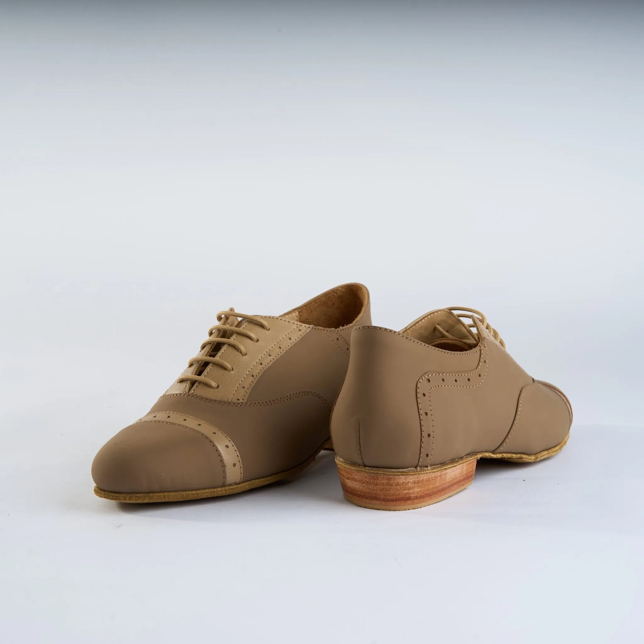 Soft Caramel and Beige Leather - Handmade Tango Shoes - Clasico 1077