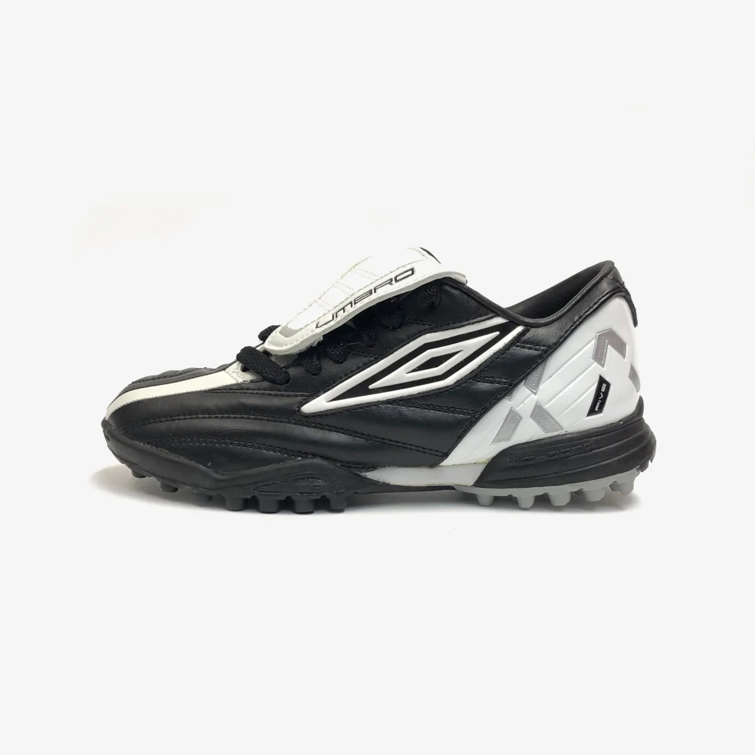 Umbro XAI V League Jr Turf