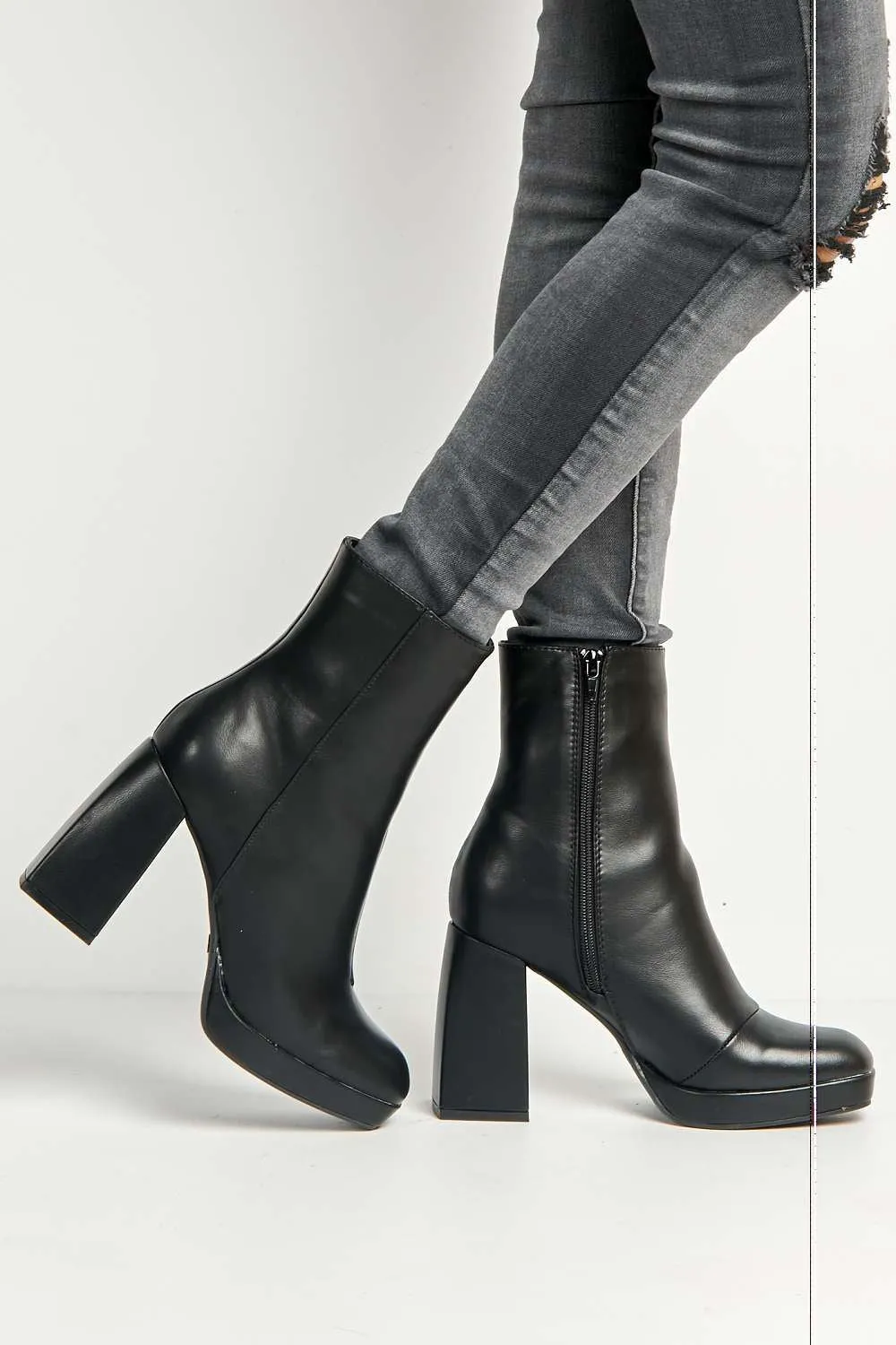 Vivika Side Zip Bock Heel Ankle Boots in Black Matt