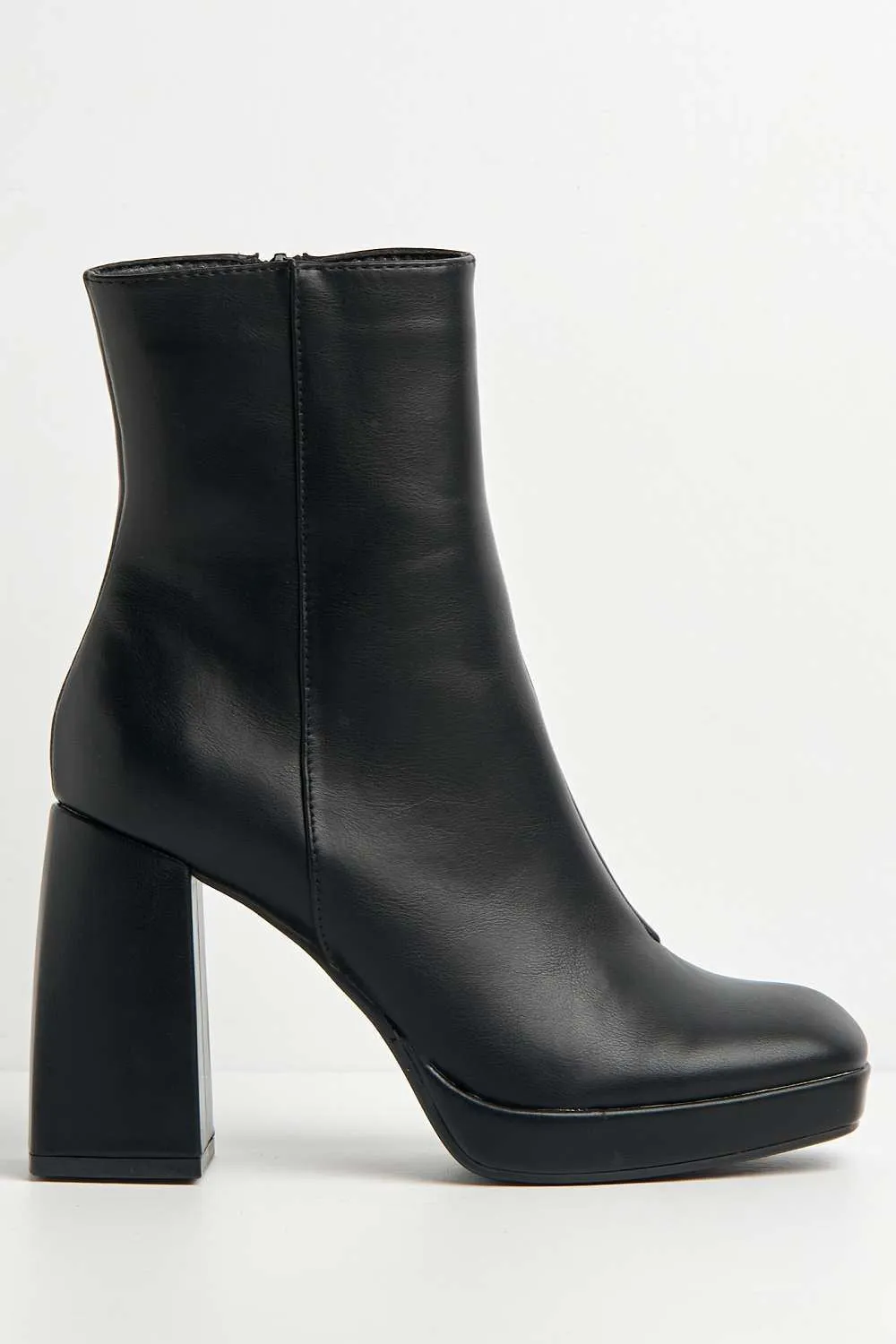 Vivika Side Zip Bock Heel Ankle Boots in Black Matt